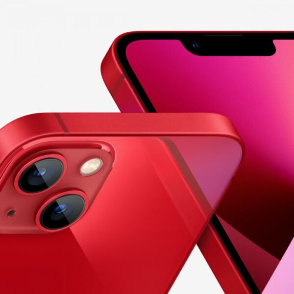 iPhone 13 Rojo reacondicionado con chip A15 Bionic y diseño elegante.